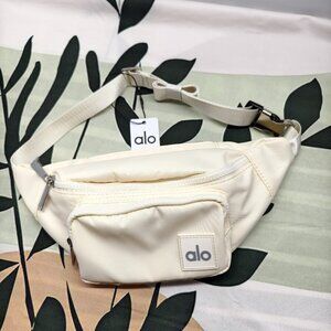 ALO Yoga Explorer Belt Bag｜Water-Resistant & Adjustable｜NWT